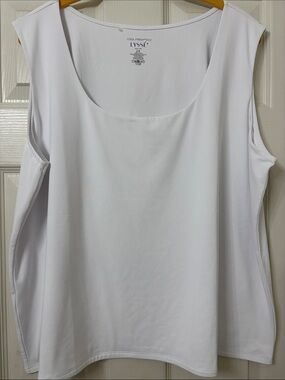 Lysse White Scoop Neck Tank Top